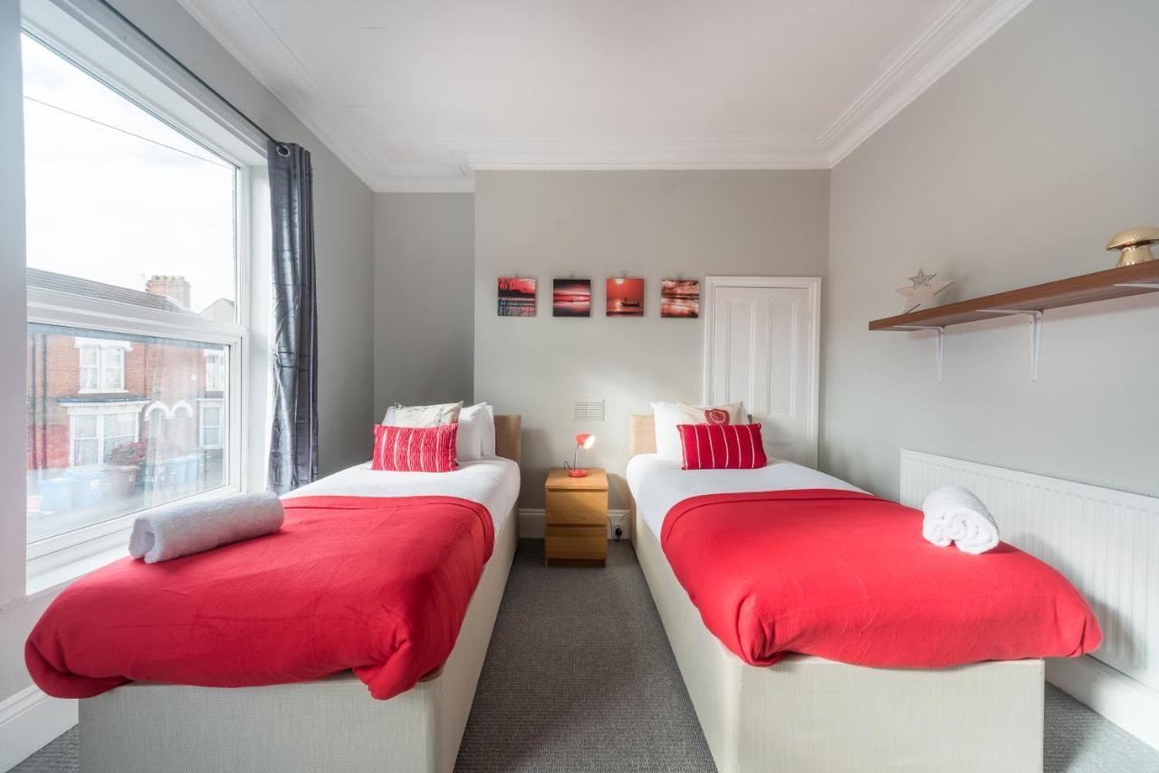 3 Bedroom Saks - 2 Living Area House In Newland Ave Hull 킹스턴어폰헐 외부 사진
