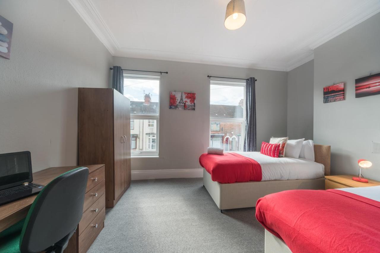 3 Bedroom Saks - 2 Living Area House In Newland Ave Hull 킹스턴어폰헐 외부 사진